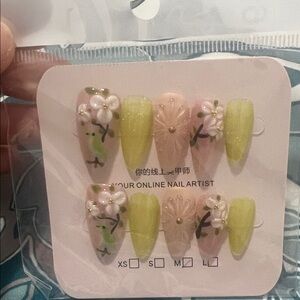 Floral Nail Art Set in Pink and Green Size M